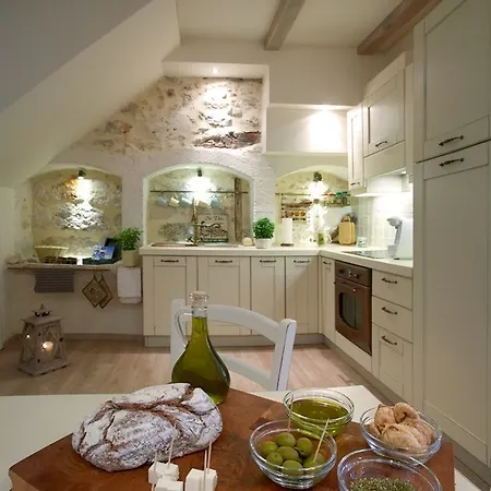 Casa Maistra Apartment